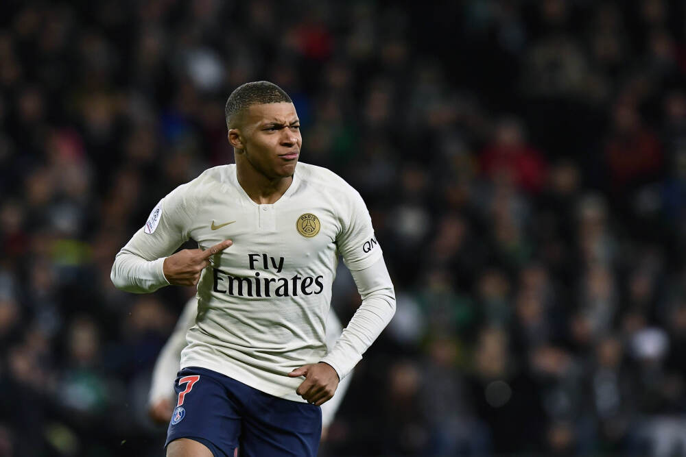   南海棋局再落子：中国联马军演驻港部队首出国门，新加坡联手澳印布局